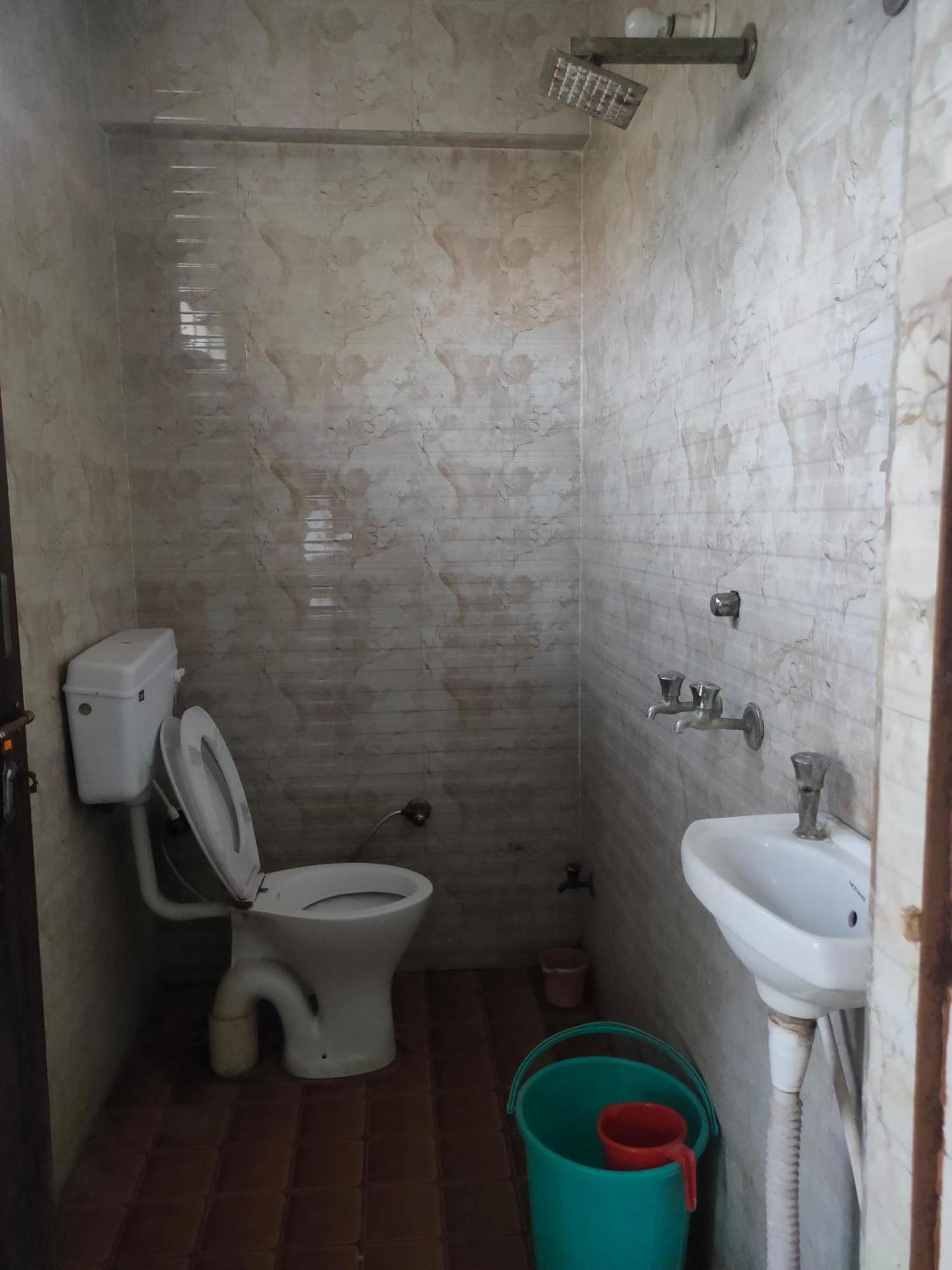 Sgh Guest House Mathura Esterno foto